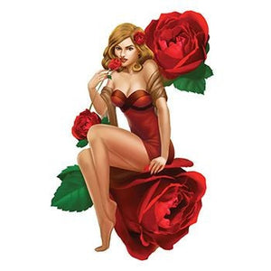 Tattoo pin up à la rose