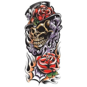 Très grand tatouage full arm tête de mort à la rose