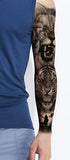 Tattoo full arm monochrome représentant un tigre, un lion et la mort